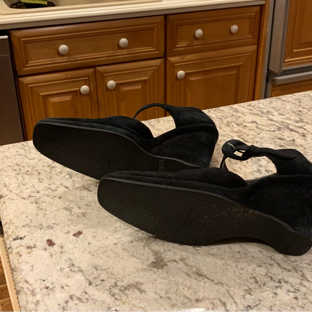 Stephen Kelian black suede, belt buckle , shoes - Picture 11 of 13